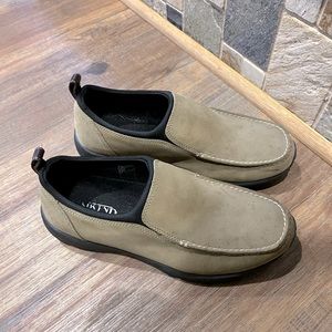 Lands’ End Size 11 Men’s Casual Slip On